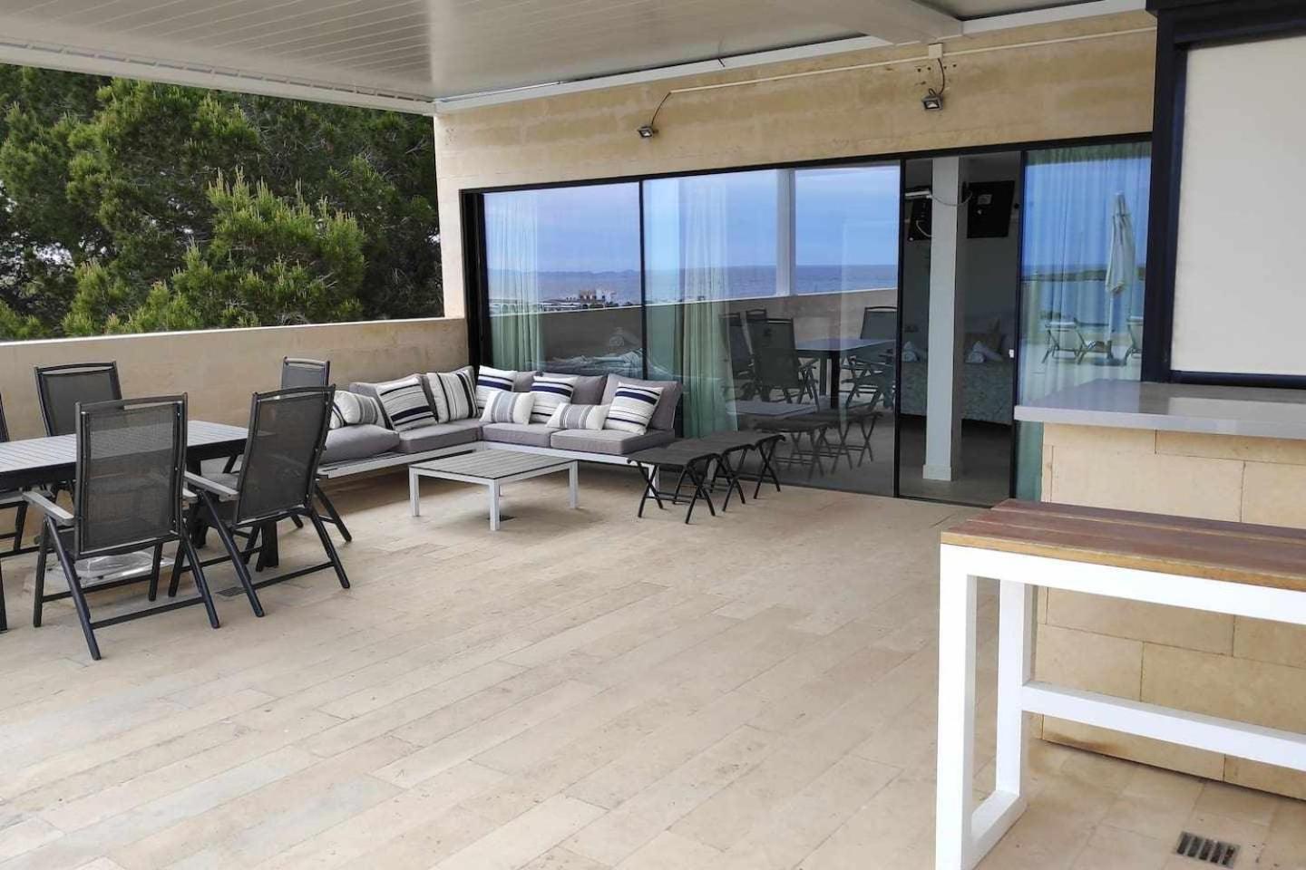 Appartamento Beachfront Es Turo